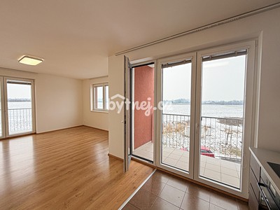 Pronájem bytu 2+kk 71 m² (Jednopodlažní)