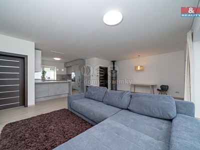Prodej  rodinného domu 210 m², pozemek 642 m²