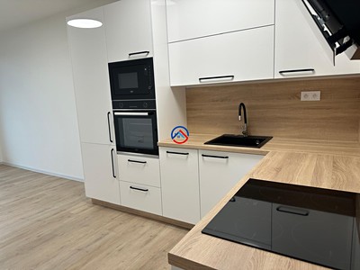 Pronájem bytu 1+kk 35 m²
