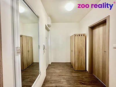Pronájem bytu 1+kk 32 m²
