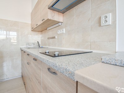 Pronájem bytu 1+kk 32 m²