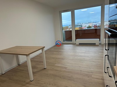 Pronájem bytu 1+kk 35 m²