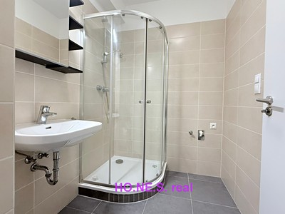 Pronájem bytu 1+kk 33 m²