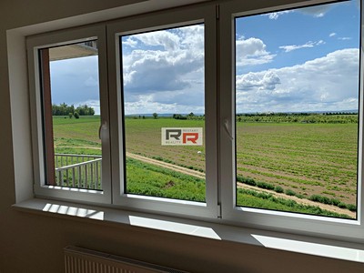 Pronájem bytu 1+kk 33 m²