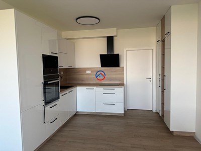 Pronájem bytu 1+kk 35 m²